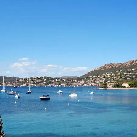 L'esquinade Fh 003 By Interhome *