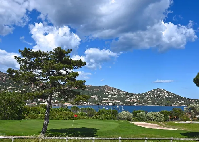 L'esquinade Fh 003 By Interhome *