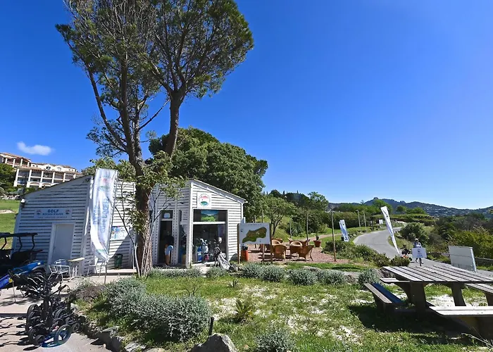 L'esquinade Fh 003 By Interhome